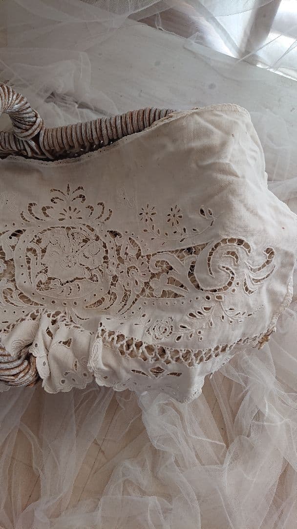 アンティーククロス ２枚付きの Koboバスケット シャビー