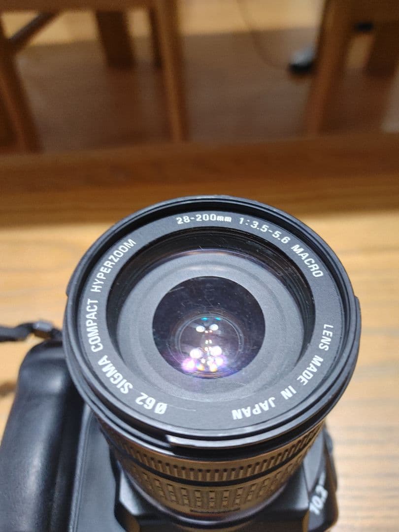 SONY α300 (DSLR-A300) + SIGMA 28-200mm