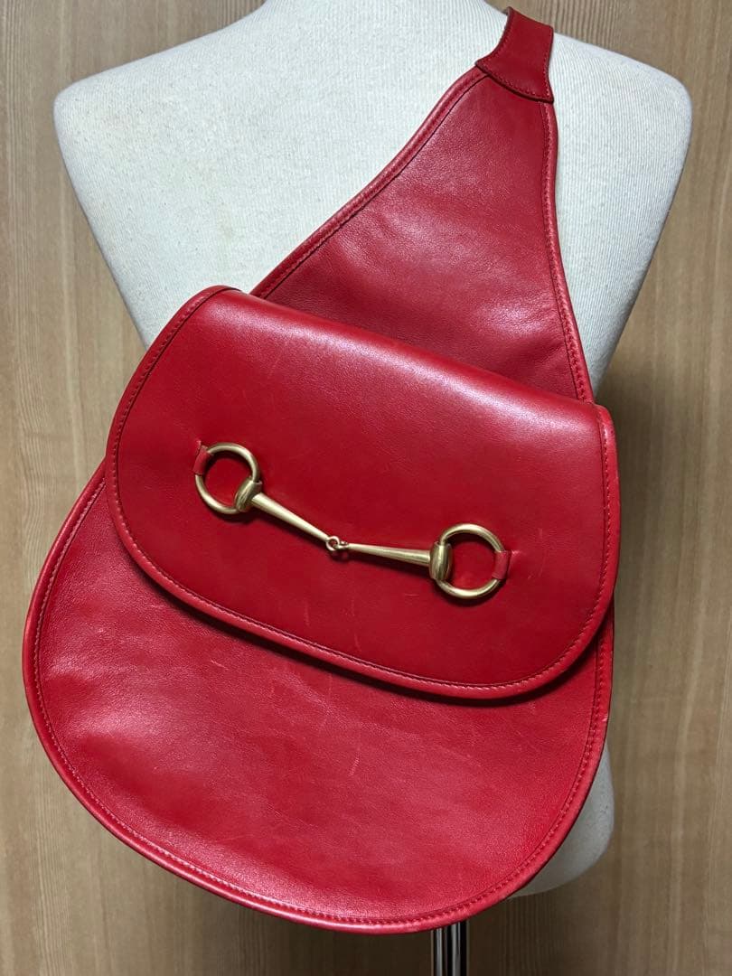 グッチ　GUCCI オールドグッチ　ホースビット　ボディバッグ　赤　本物