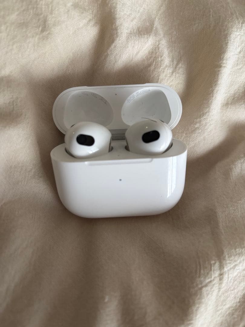 AirPods 3 本体 ホワイト
