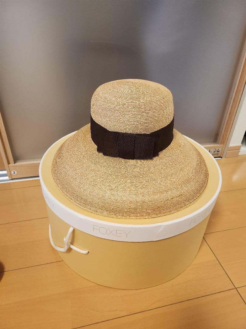 FOXEY 麦わら帽子　ブラウンリボン