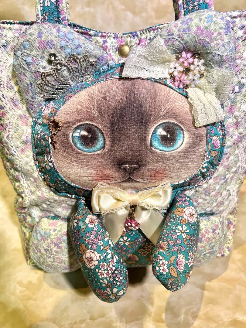 r*♡様 コヤンイサムチョン　ビッグなクラウディちゃん肩掛けトートバッグ