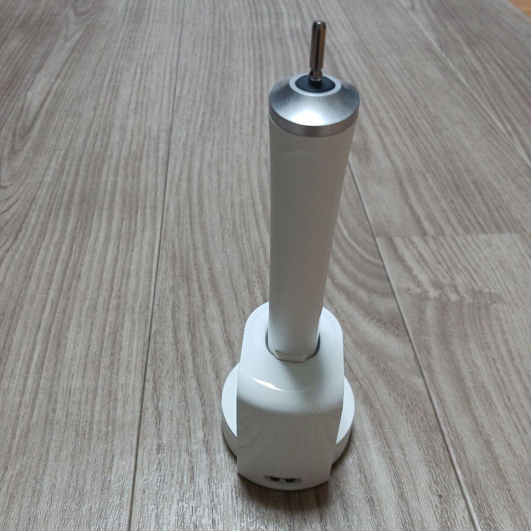 パナソニック EW-DP37-W 電動歯ブラシ本体　ドルツ