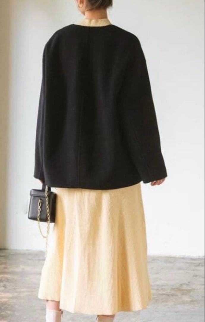 ノーブル❣️ 2023年新作❣️ カラーレスジップショートコート❣️ ブラック❣️