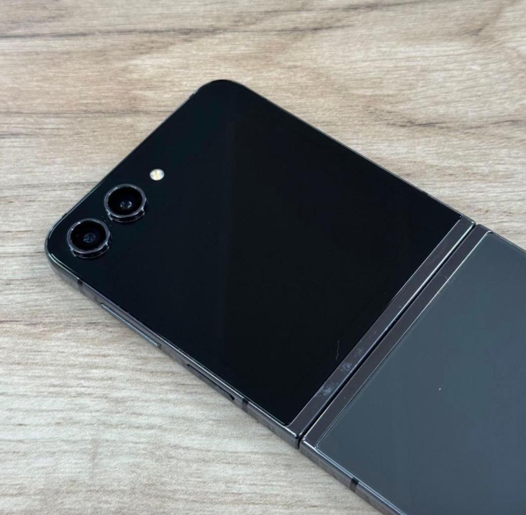 ジャンク品 Samsung Galaxy Z Flip 5 SIMフリー版