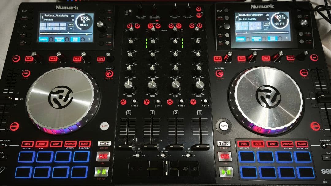 Numark NV DJコントローラー