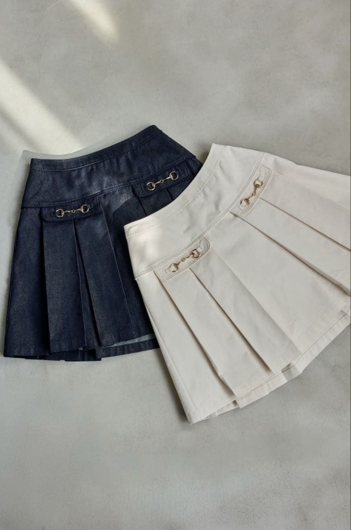 美品　Herlipto Pleated Mini Skirt ベージュ　S