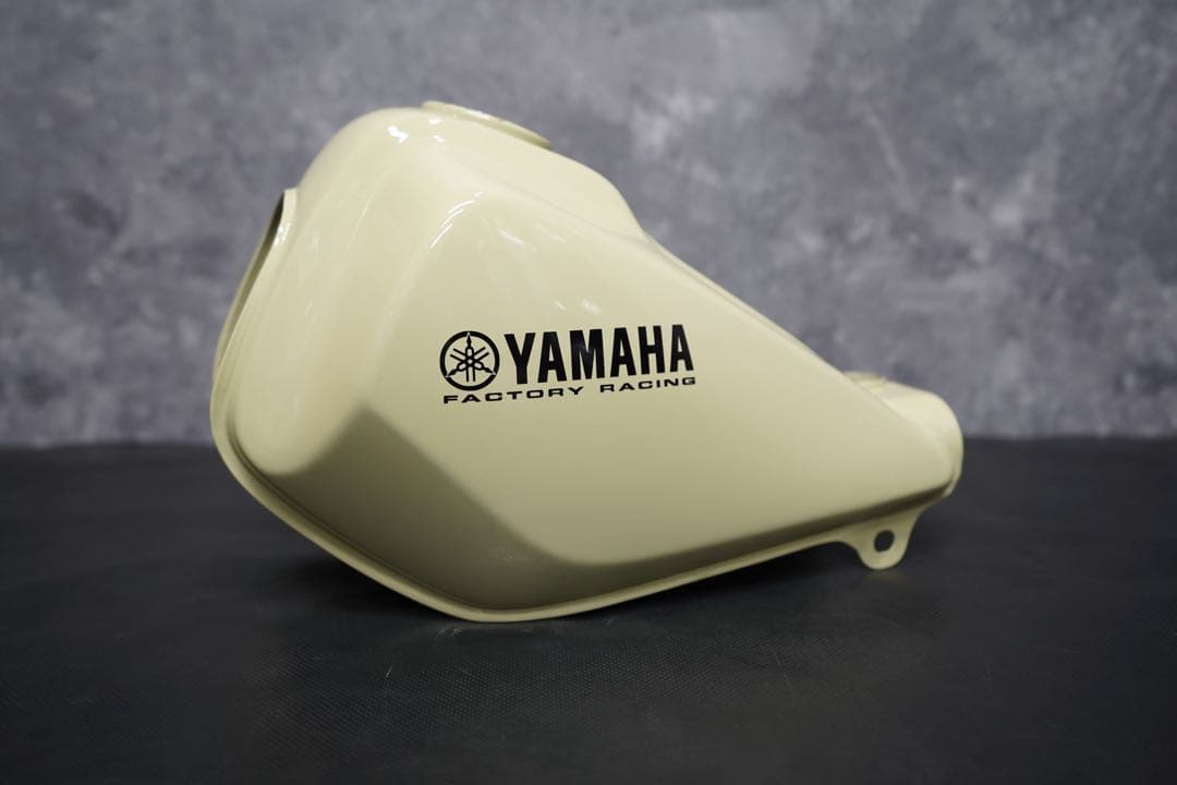 ヤマハ TW200 純正ガソリンタンク ウレタン塗装後未使用 FTR223