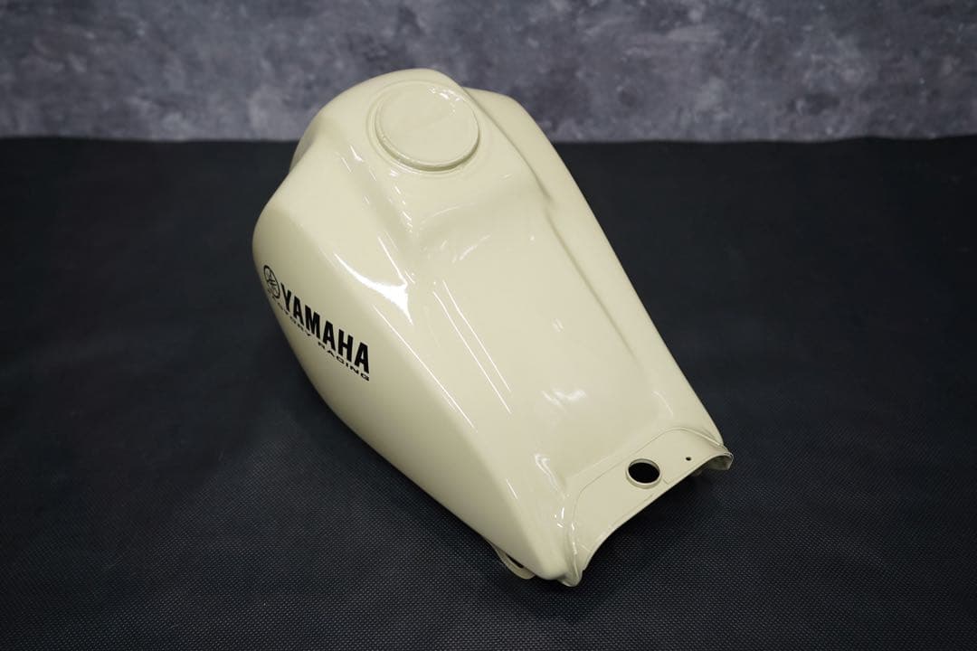 ヤマハ TW200 純正ガソリンタンク ウレタン塗装後未使用 FTR223