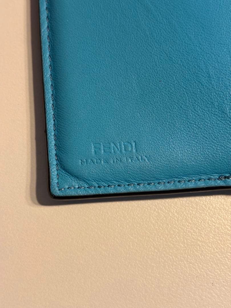 FENDI バケットマイクロ三つ折り財布