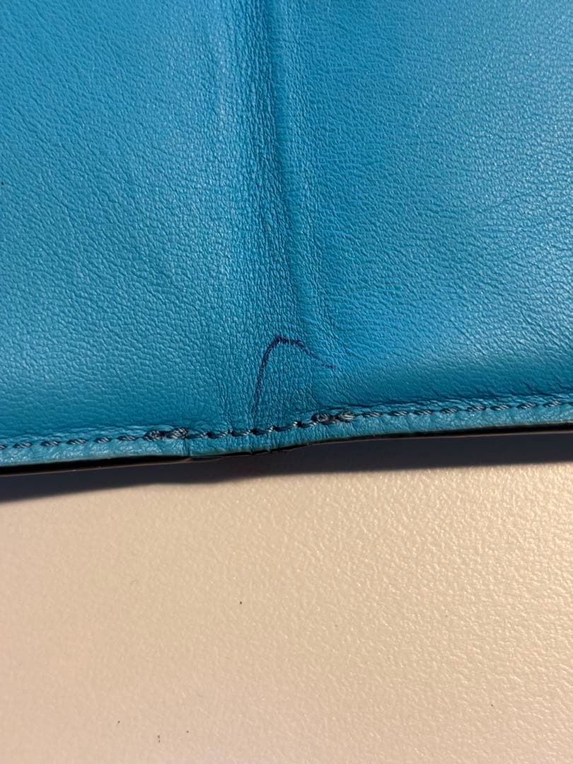 FENDI バケットマイクロ三つ折り財布