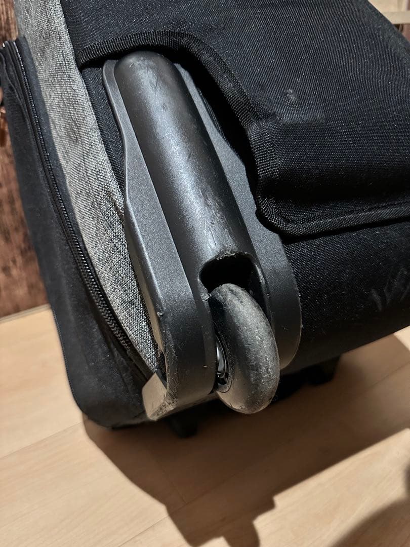 eb’s CONTAINER WHEEL & TOTE BAG