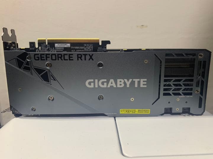 GIGABYTE RTX3070 GPU グラボ