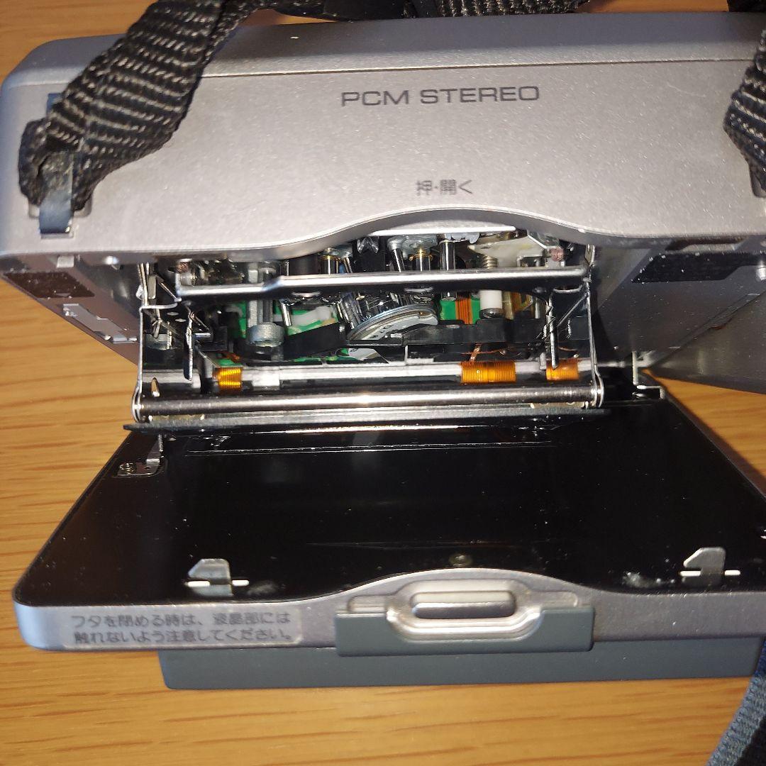 シャープ液晶ビデオカメラ