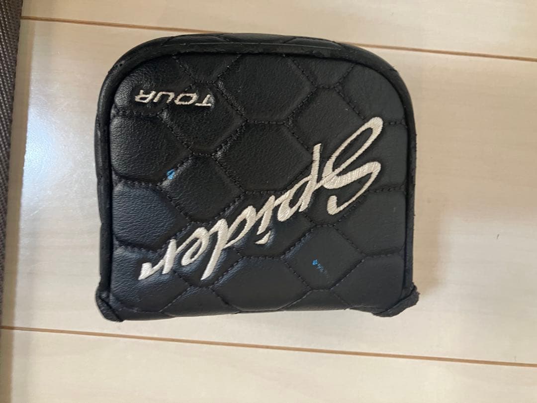 テーラーメイドスパイダーツアーブラック　パター