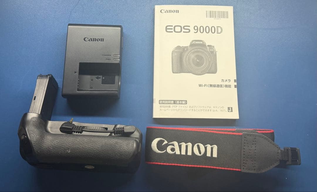 Canon EOS 9000D ダブルズームキット　一眼レフ