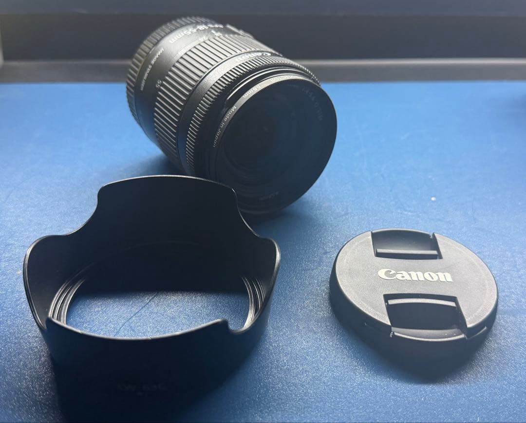 Canon EOS 9000D ダブルズームキット　一眼レフ