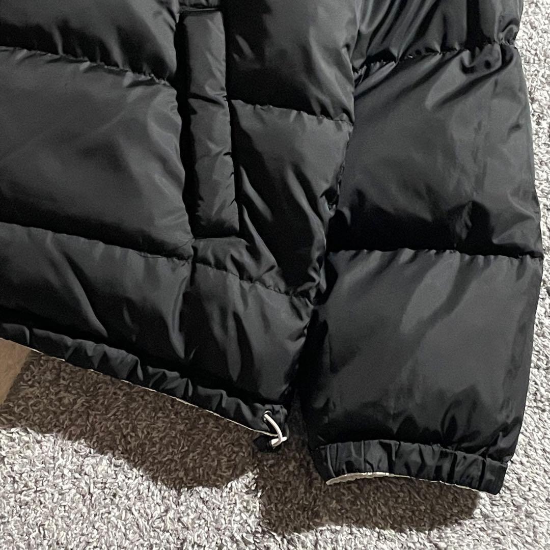 ファーストダウン　リバーシブル　ダウンジャケット　サイズ４L　ブラック　ホワイト