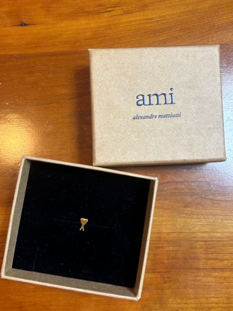 ami paris アミパリ ゴールド ハート ピアス 片耳 箱付き