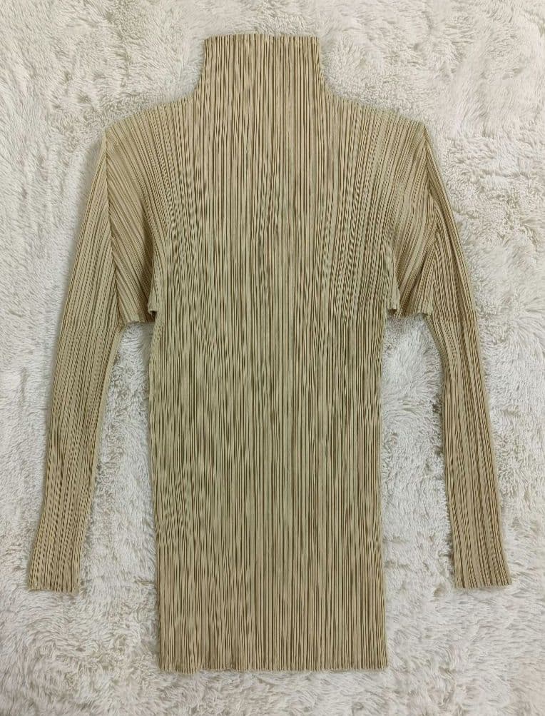 よっちゃんPLEATSPLEASE ハイネックカットソー【サイズ３ L相当