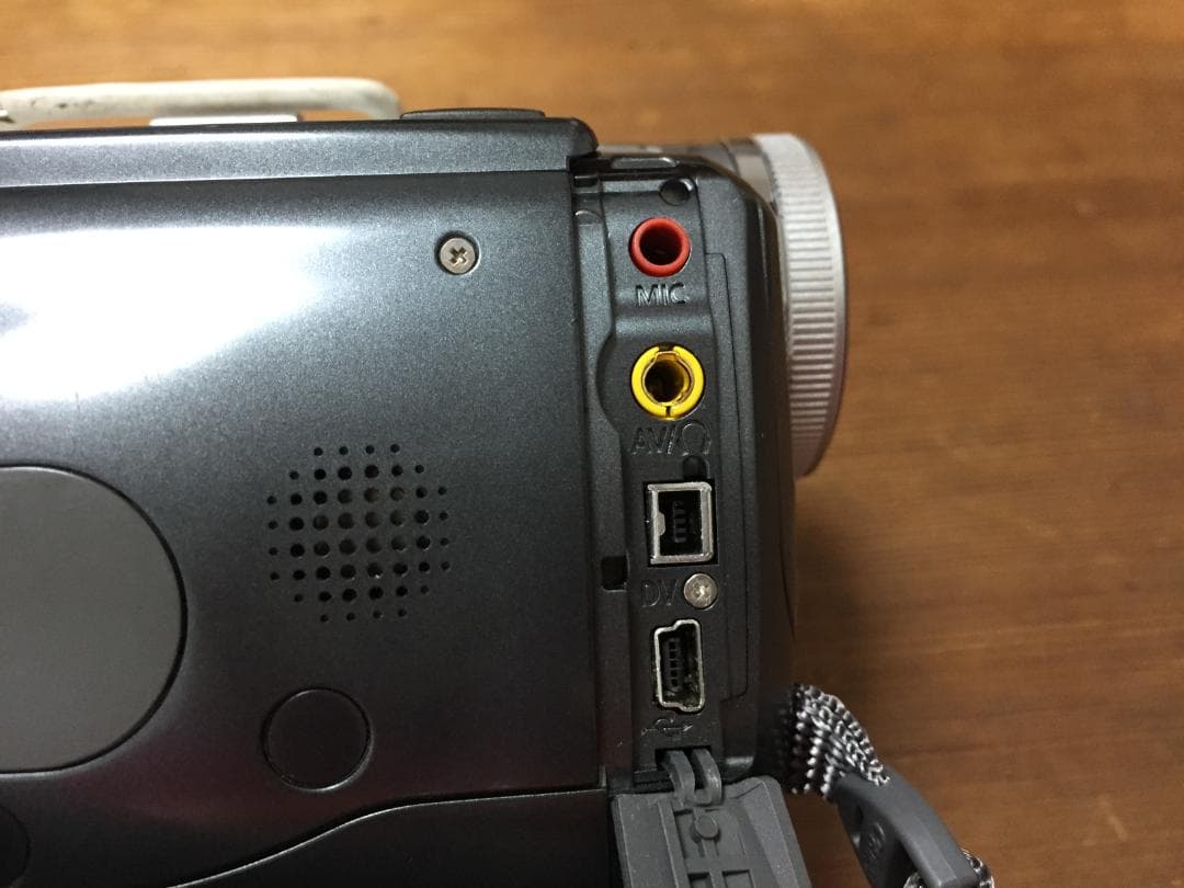 美品 撮影再生ダビングOK　Canon　DM-FV M20　付属品有　液晶綺麗