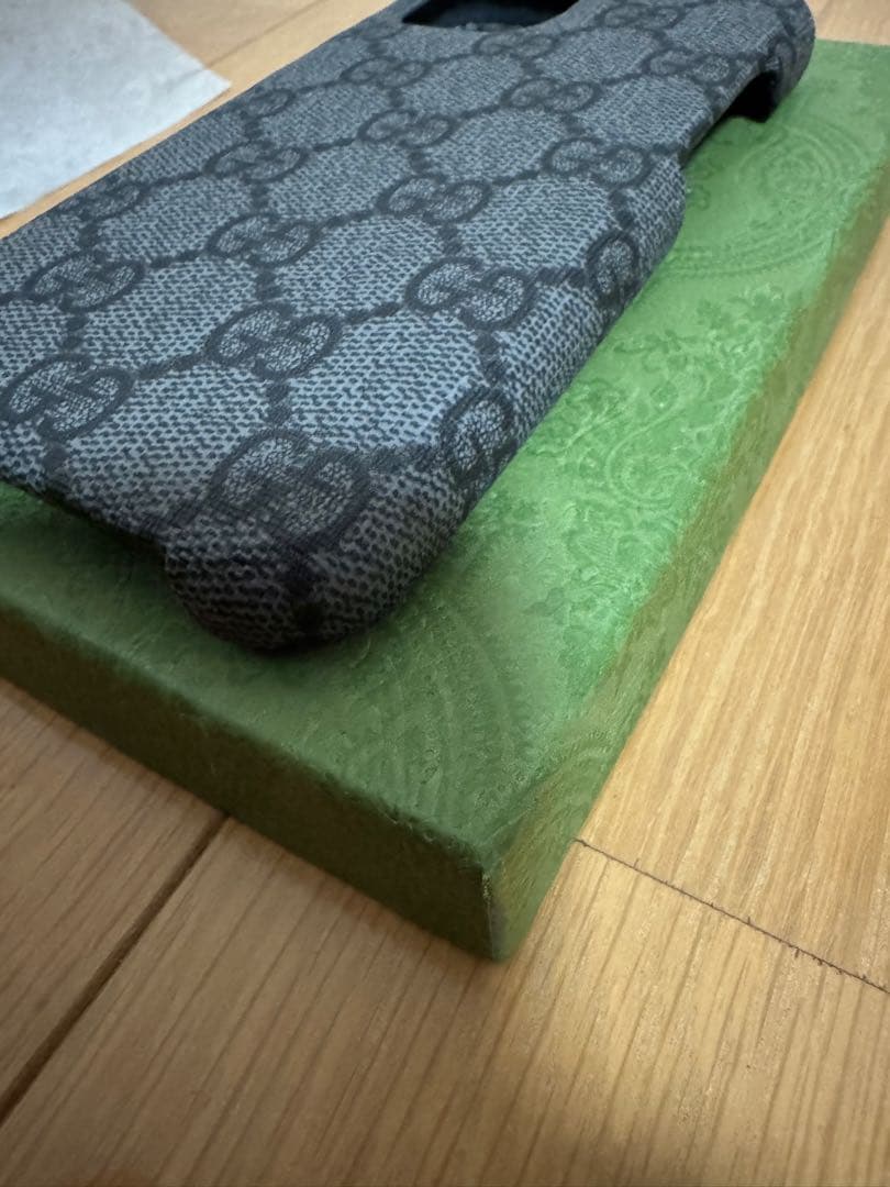 GUCCI iPhone 15用ケース 新品・未使用