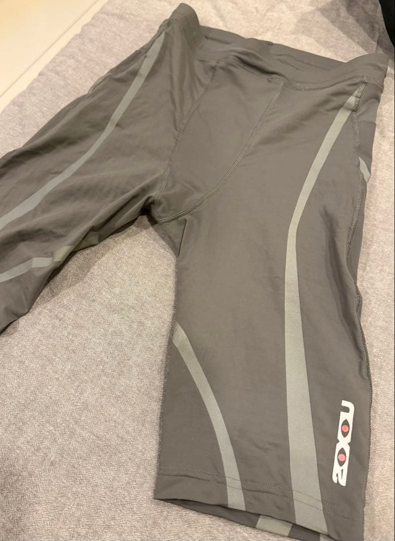 2XU x District Vision Tシャツ ショートパン セット