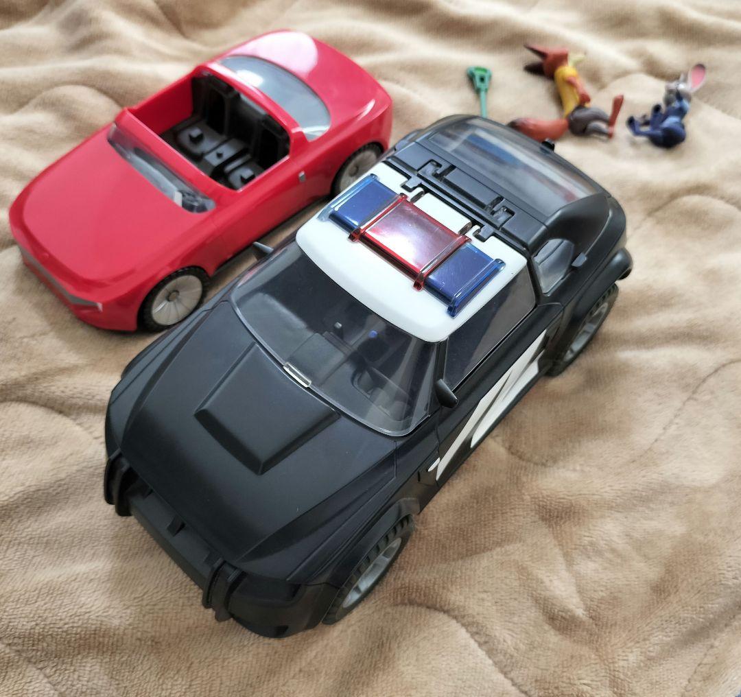 ディズニー　ズートピア　ビークル　ポリスカー　スポーツカー　パトカー