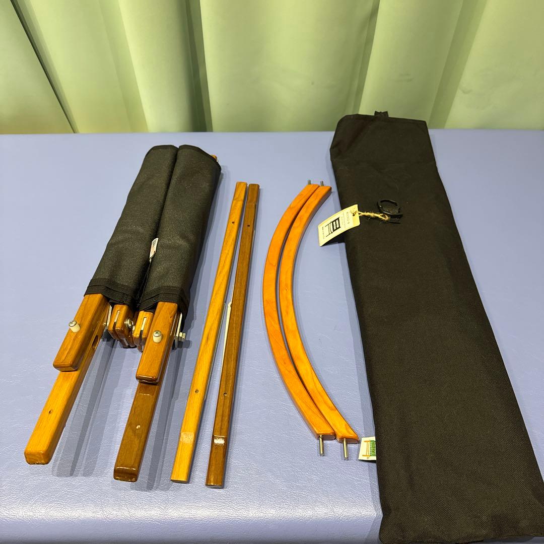 未使用　カーミットチェア　ブロンドウォールナット　黒　値引き不可