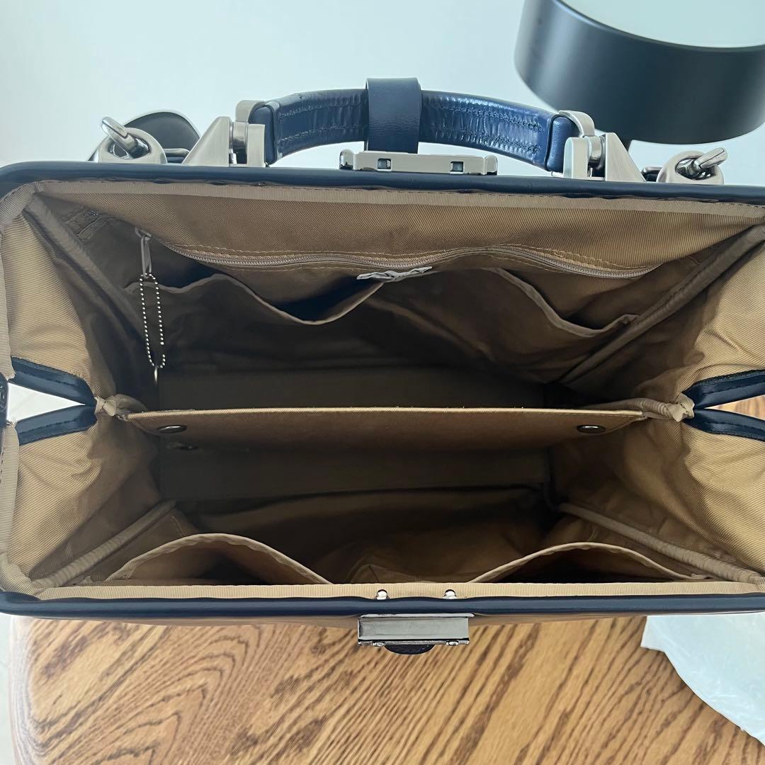 【美品・大容量】YOUTA ダレスバッグ　リュック バックパックXL ネイビー