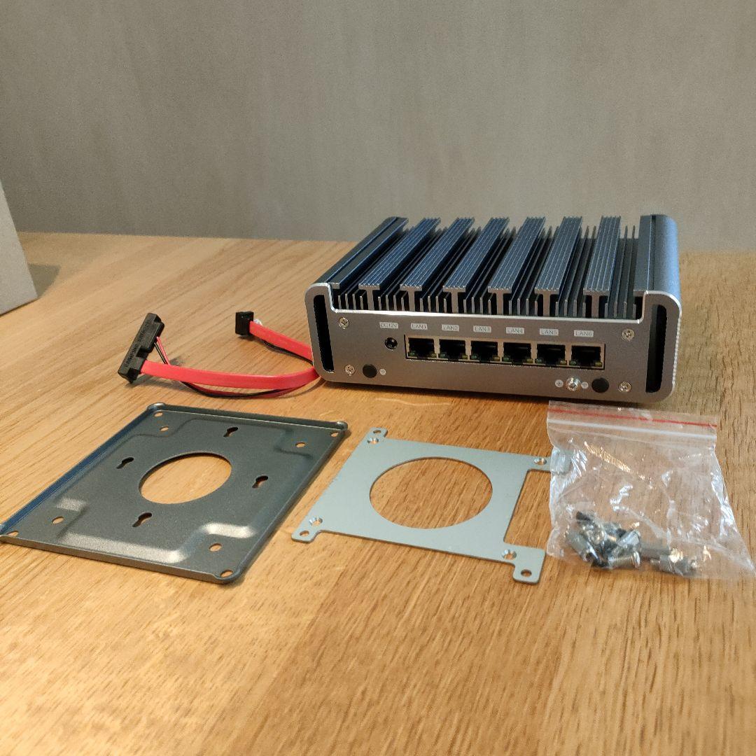 ファンレス　ミニPC　 I7-1165G7 ６LAN