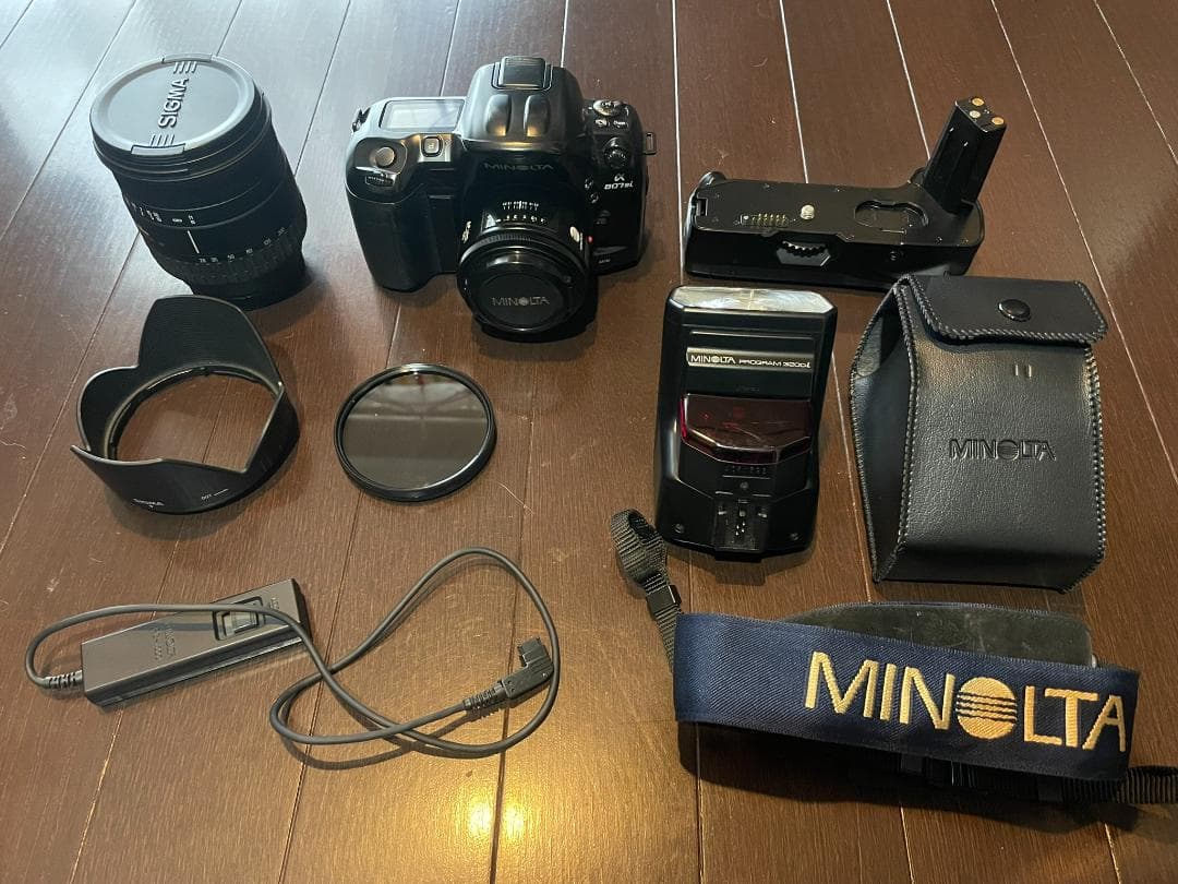 【稼働品】ミノルタα807si本体、50mm、28-200mm、縦型グリップ等々