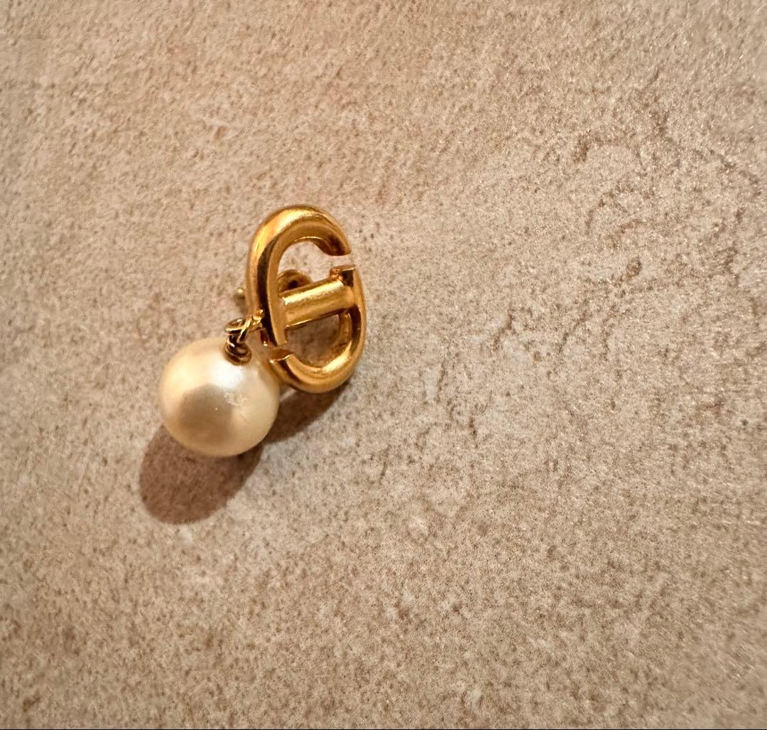 Dior CD Navy ピアス　パール　（片耳用）