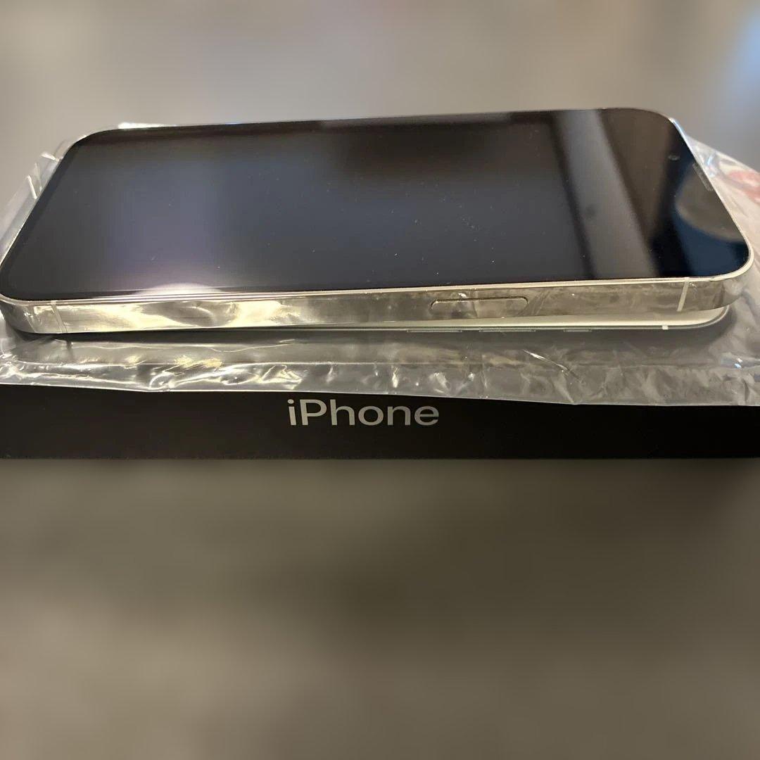 iPhone 13 Pro 128GB シルバー　SIMフリー