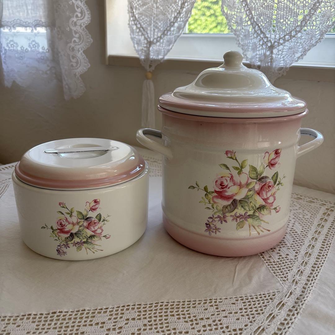 イマンホーローストッカー2点