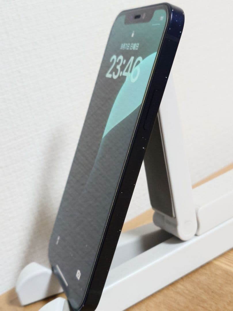 Apple iPhone 12 ブラック 本体(充電ケーブル付)