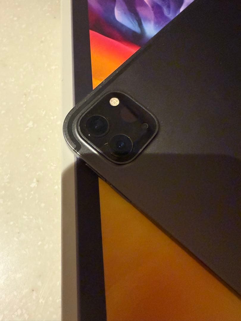 iPad Pro 11インチ 第二世代　Cellular 128GB 美品