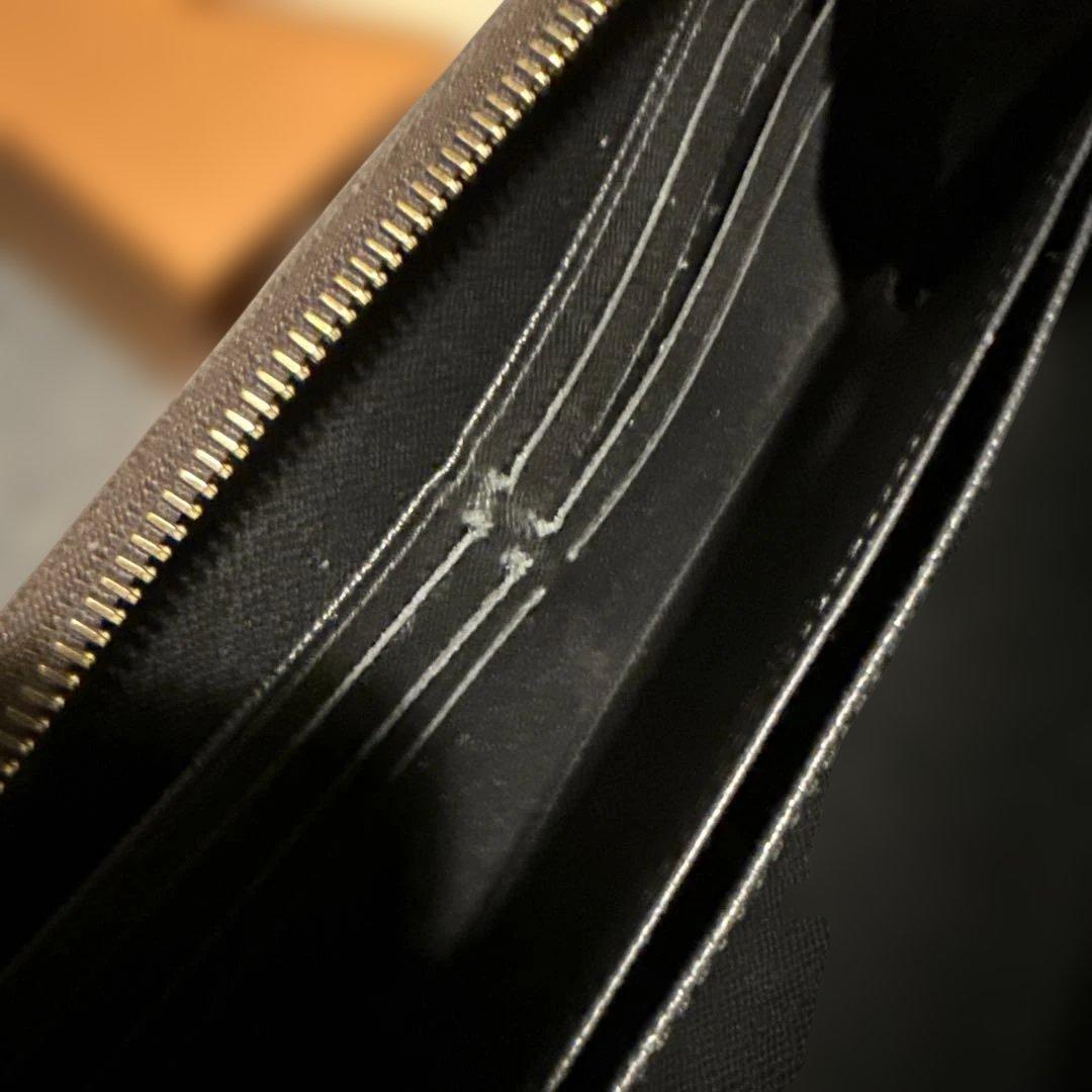 ルイヴィトン　長財布　大きなモノグラム