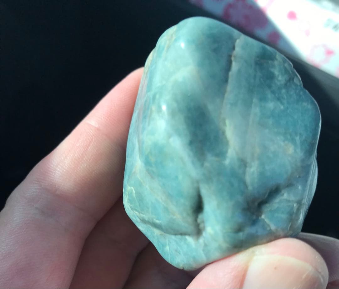 糸魚川 ヒスイ コン沢 青翡翠原石 宝石　原石　スライス