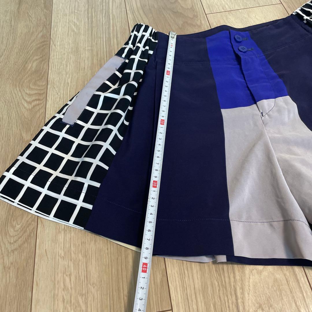 イッセイミヤケ　ショートパンツ