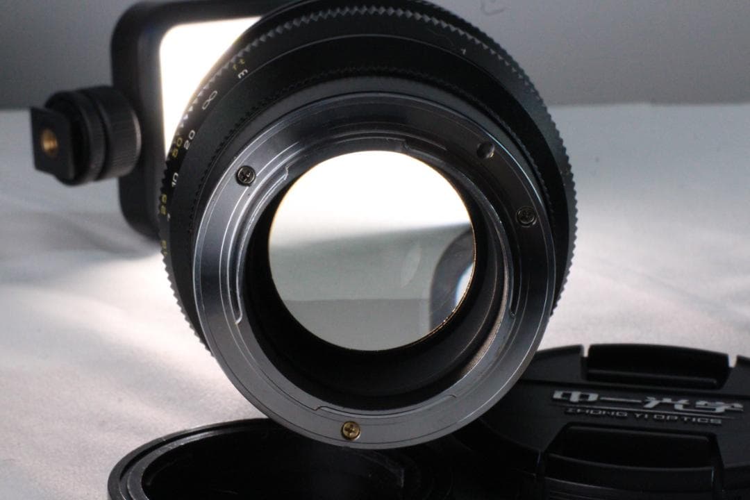 ※訳 中一光学 SPEEDMASTER 85mm F1.2 SONY Eマウント