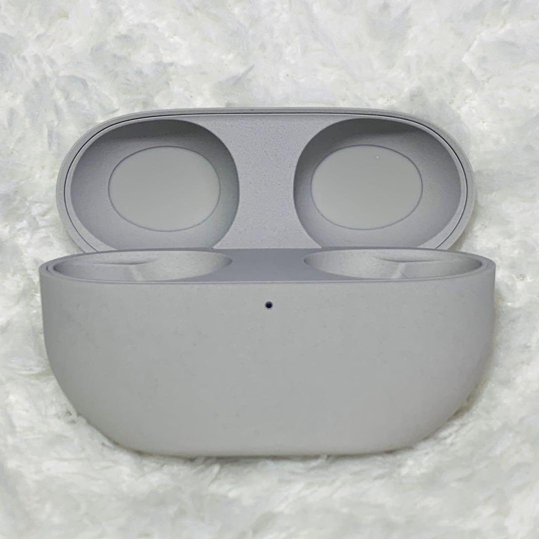 美品　SONY WF-1000XM5 プラチナシルバー　充電ケースのみ　ソニー