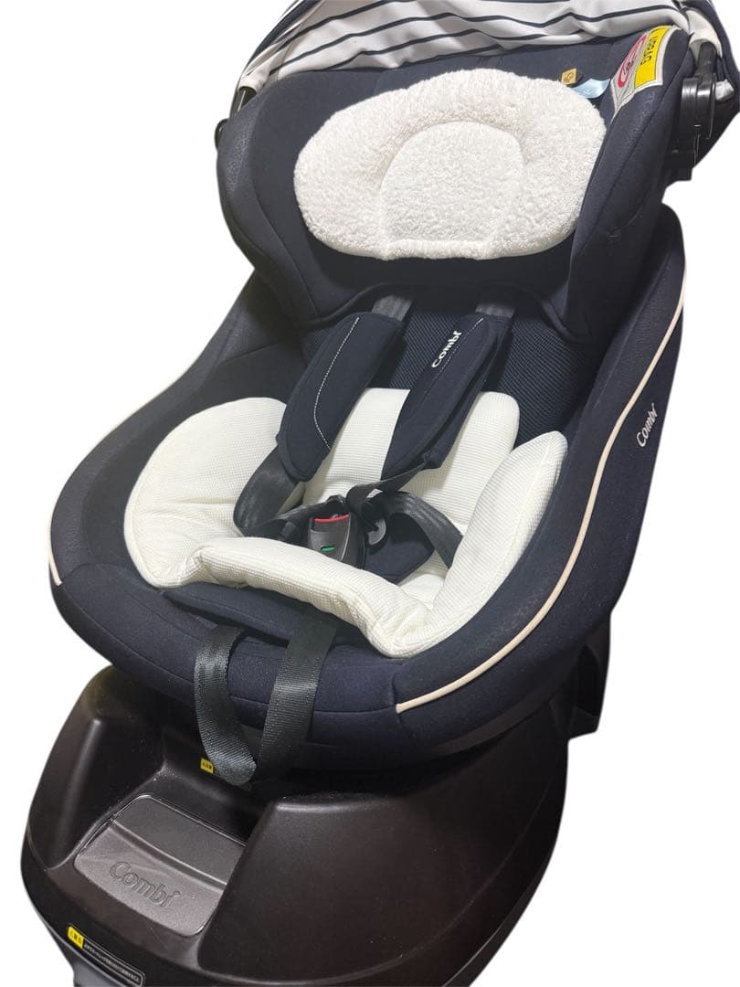 ZOO 美品‼️Combi チャイルドシート　クルムーブスマート　新生児対応