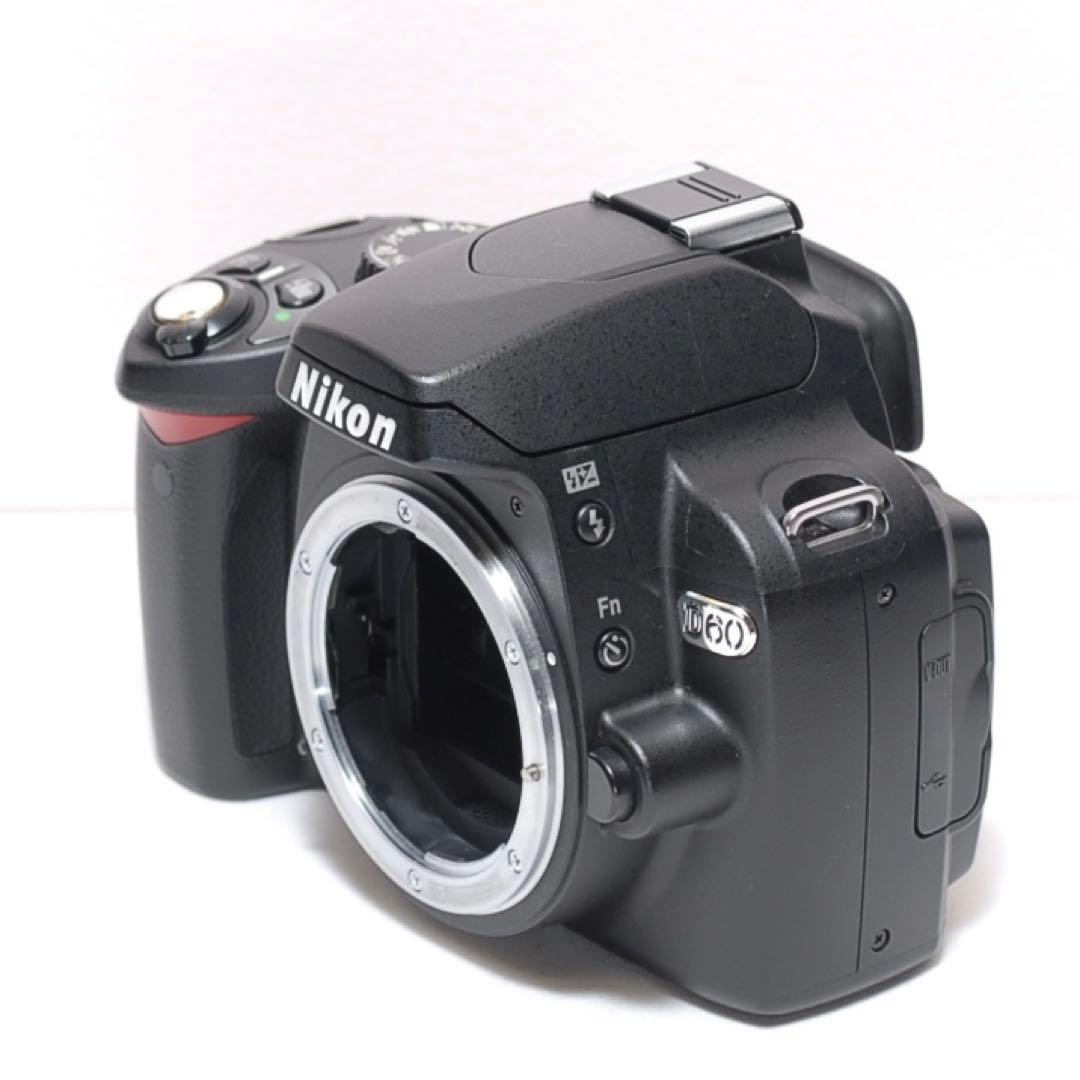 少シャッター数✨Nikon D60✨ ダブルレンズ✨スマホ転送✨スポーツ観戦に✨