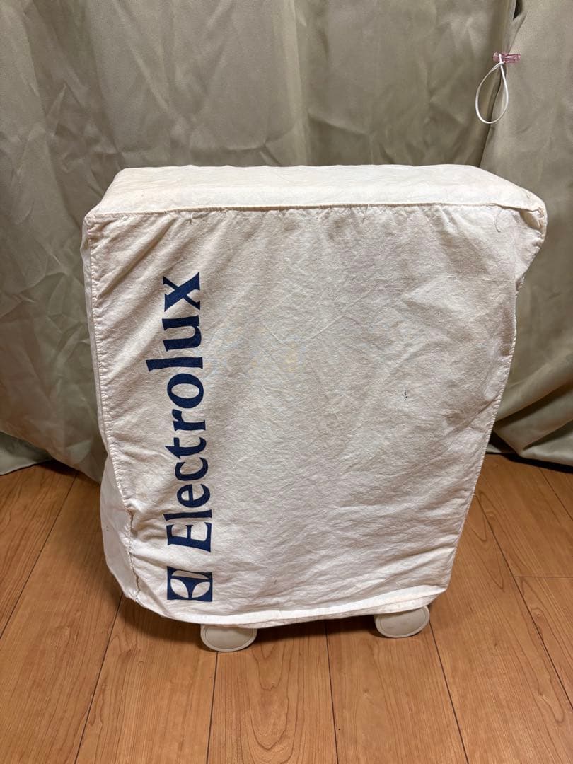 Electrolux オイルヒーター 縦型