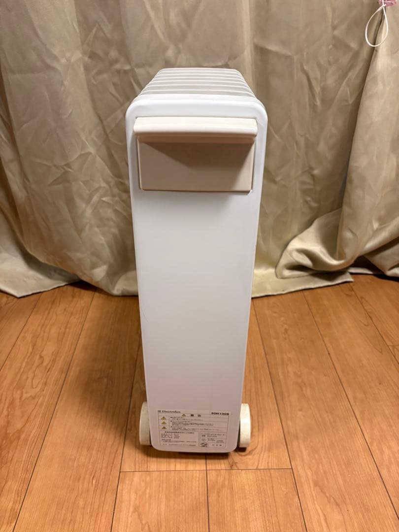 Electrolux オイルヒーター 縦型