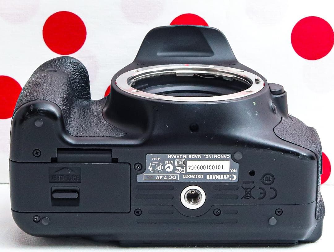 Canon kiss x5❤初めての一眼レフに❤スマホに送れる♪❤自撮りラクラク