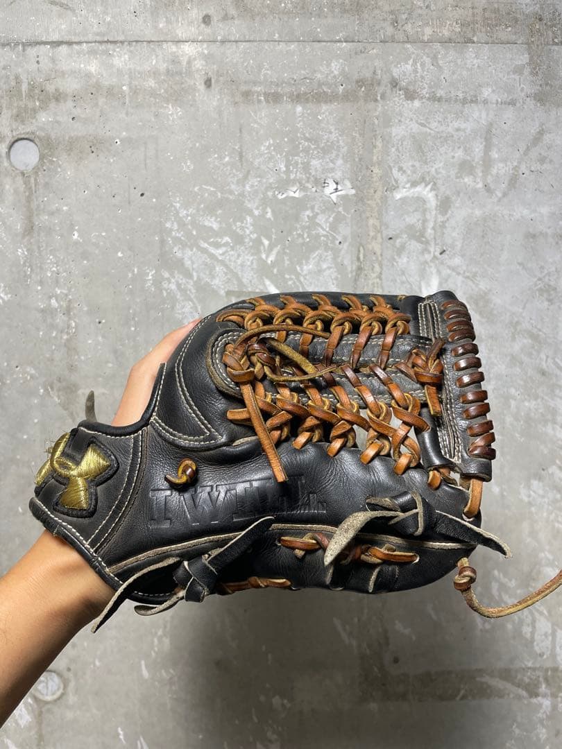 ［おかわり］アンダーアーマー　硬式内野手用グローブ　松田宣浩モデル