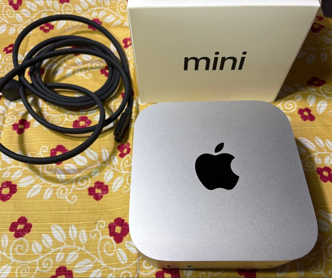Mac mini M4 512ギガ /メモリ16ギガ