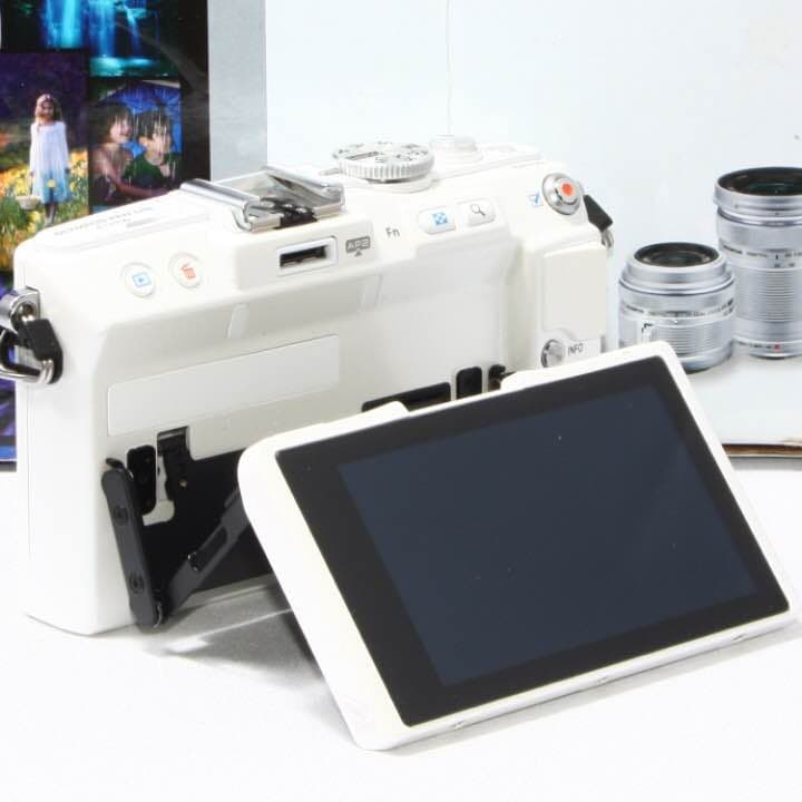 オリンパス E-PL6 ホワイト レンズキット